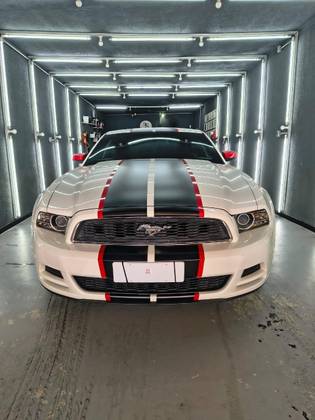 FORD MUSTANG 3.7 V6 GASOLINA AUTOMÁTICO FORD MUSTANG 3.7 V6 GASOLINA AUTOMÁTICO